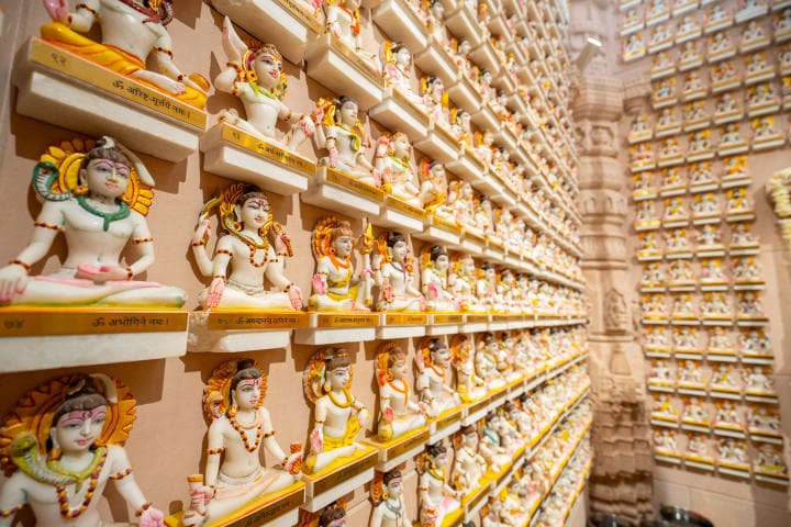 Shiva statue donation gallery