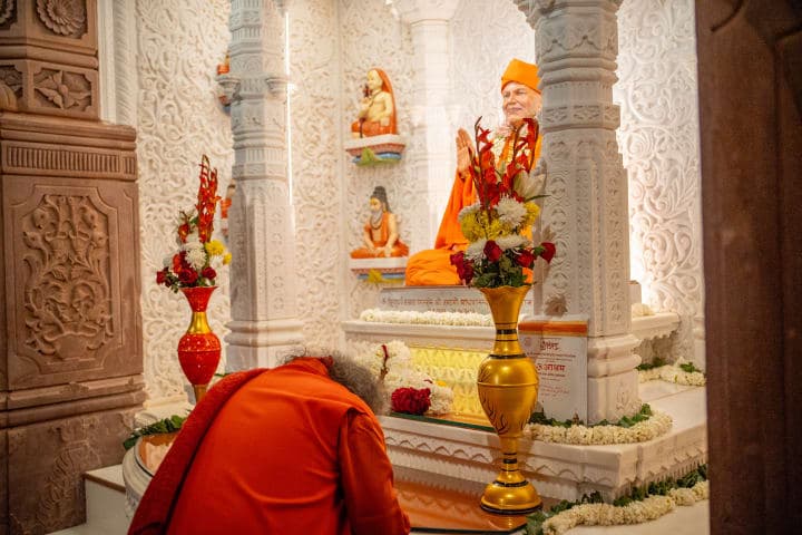 Shiva statue donation gallery